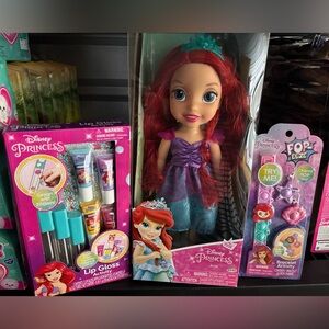 Disney Princess Lip Gloss and Bracelet Set